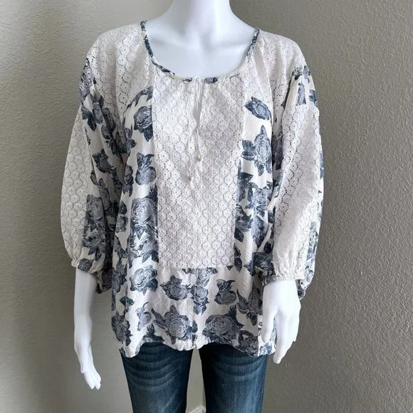 Free People Women Moon River Blouse Size L Blue White Peasant Floral Roses - Picture 2 of 9
